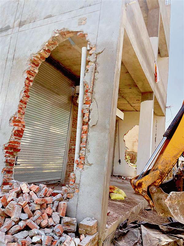 Civic body demolishes illegal structures in Patiala