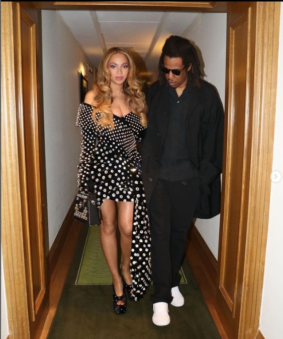 Beyonce and Jay Z House Shopping in Los Angeles