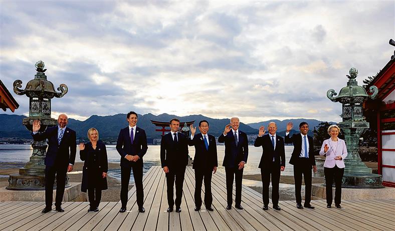 G7 countries call for world without nuclear weapons