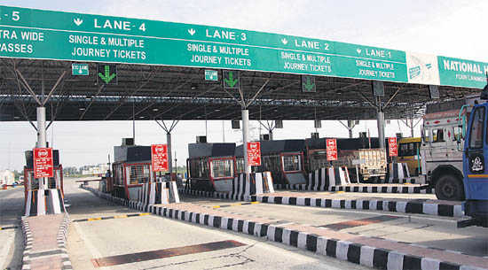 Haryana Govt fails to remove toll plaza, people up in arms