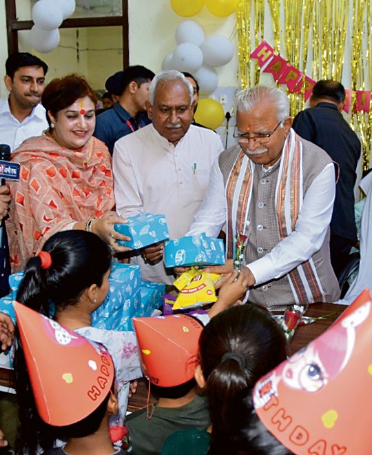 Haryana CM dedicates birthday to social welfare