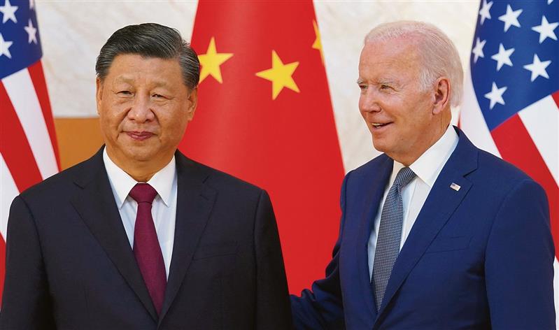 US, China step back from risky face-off