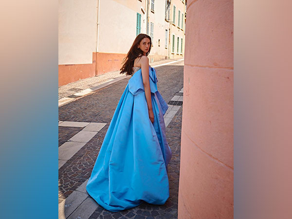 Aditi Rao Hydari's Cannes look in blue gown has rumoured boyfriend Siddharth go 'oh my'