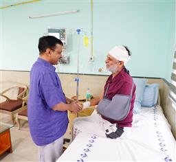 Delhi CM Kejriwal meets Satyendar Jain in hospital, calls him ‘the brave man, the hero’