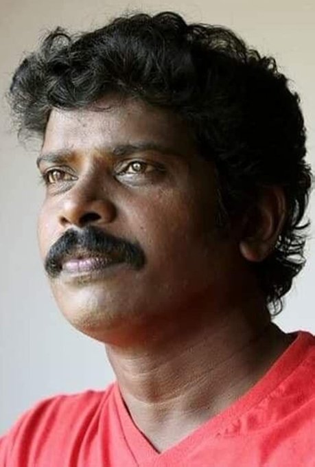 Mimicry artist Kollam Sudhi dies in road accident