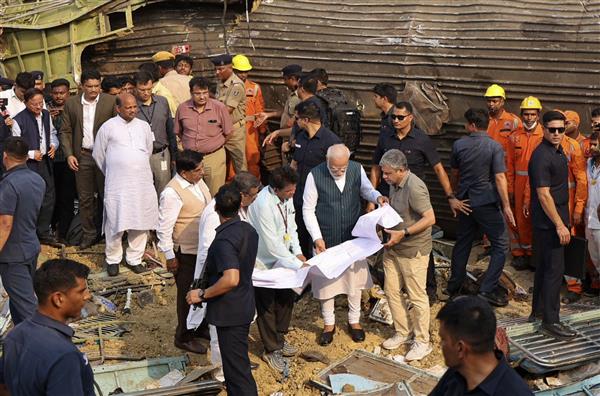 Odisha train accident: Death toll rises to 288; PM Modi inspects site, says stringent action to be taken against those found guilty : The Tribune India
