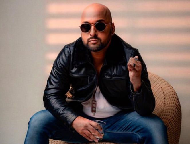 Gujarati singer Binny Sharma robbed of Rs 40 lakh SUV in online fraud