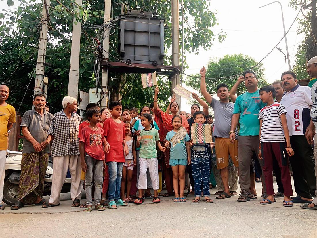 Unscheduled power outages leave Amritsar residents sweating