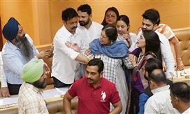 Chandigarh MC Meet: Ruckus in House as MP, councillor trade ‘abuses’