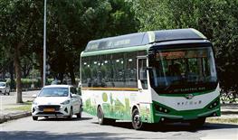 Delhi begins 15-day assessment drive to introduce ‘mohalla buses’