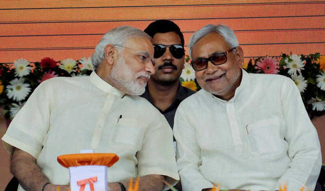 Nitish Kumar rebuts PM Modi's criticism of his alliance with Lalu Yadav
