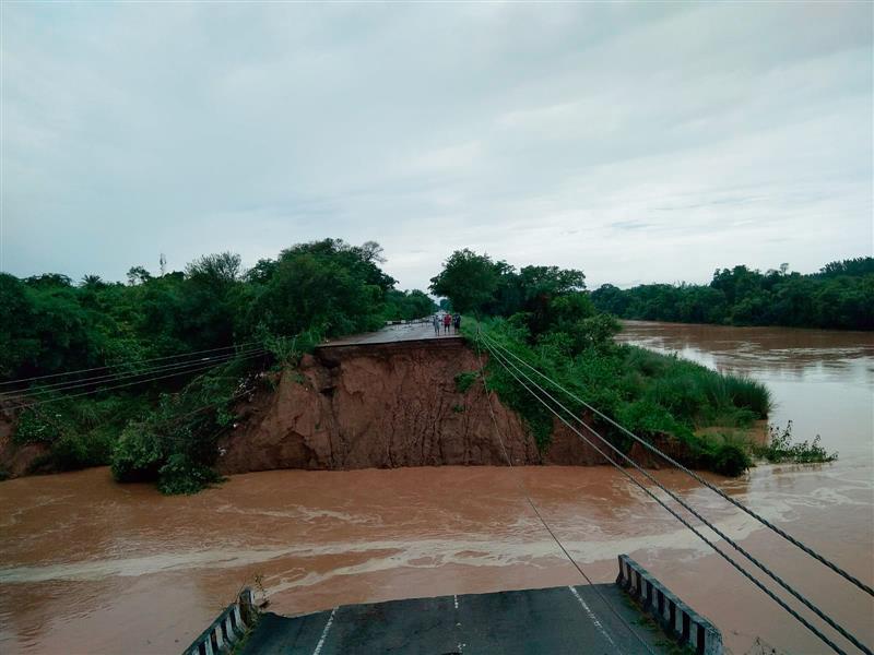 Flood leaves trail of destruction in Ropar