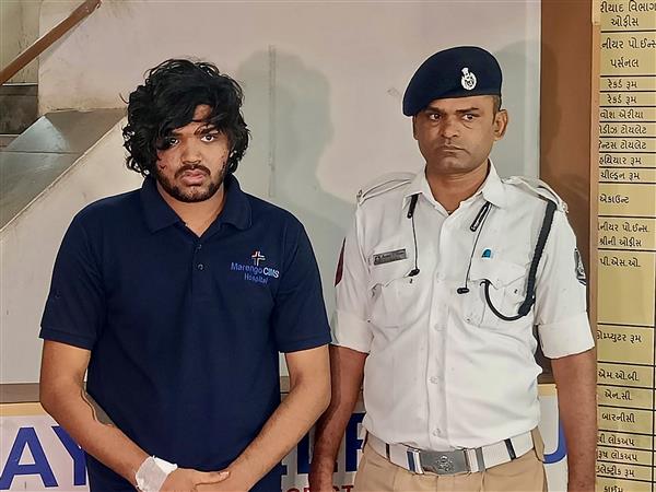 Pengemudi mobil mewah yang menabrak 9 orang hingga tewas di Ahmedabad telah dikirim ke tahanan pengadilan