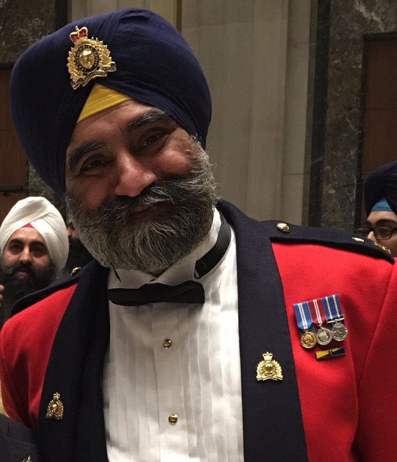 Baltej Singh Dhillon, el primer oficial de policía con turbante de Canadá, nombrado presidente de la junta directiva de WorkSafeBC