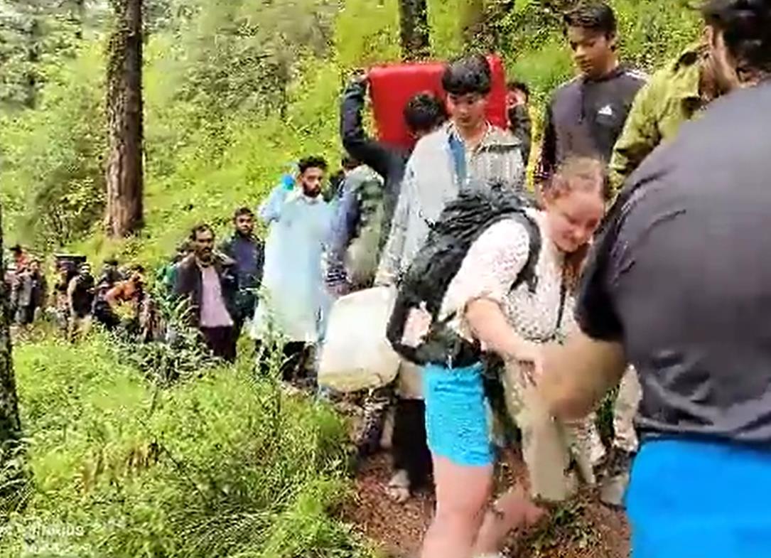 2,000 tourists stranded in Kasol evacuated, says Himachal CM Sukhu