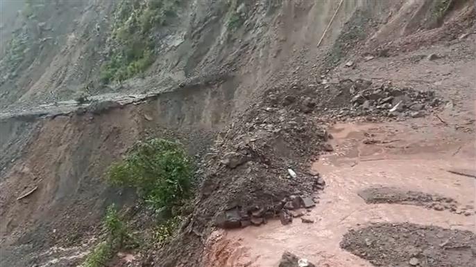 Shimla-Chandigarh national highway blocked again after landslide