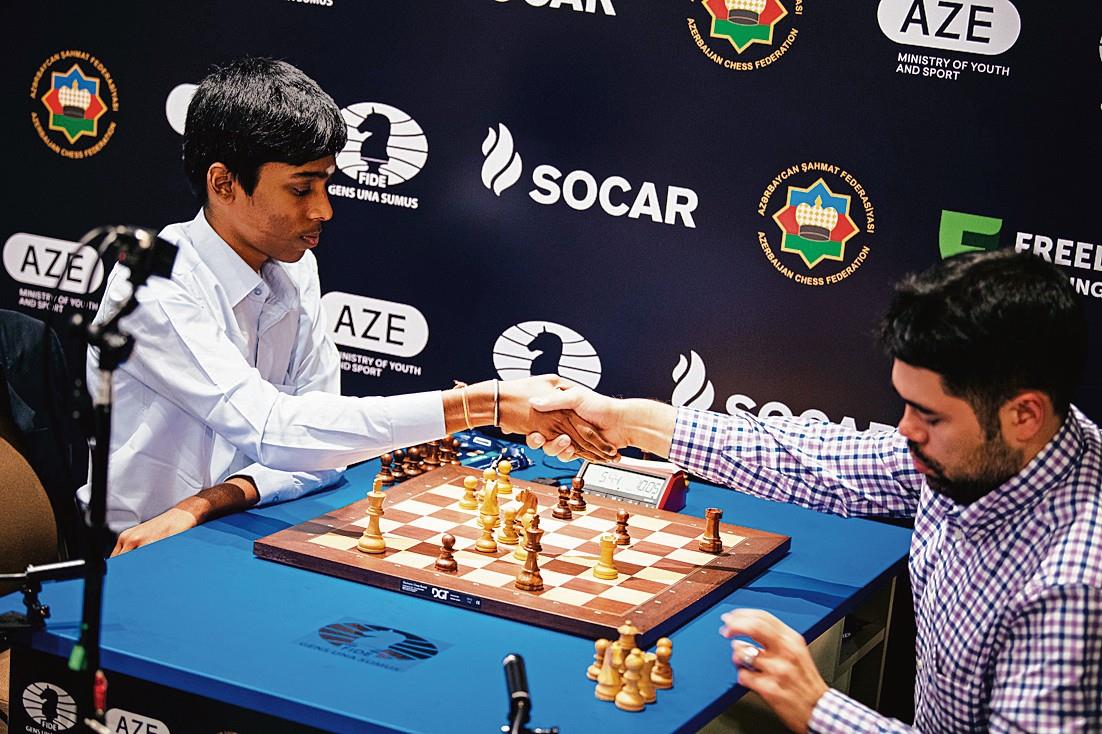 Praggnanandhaa vs Anand! Their First Ever Encounter 