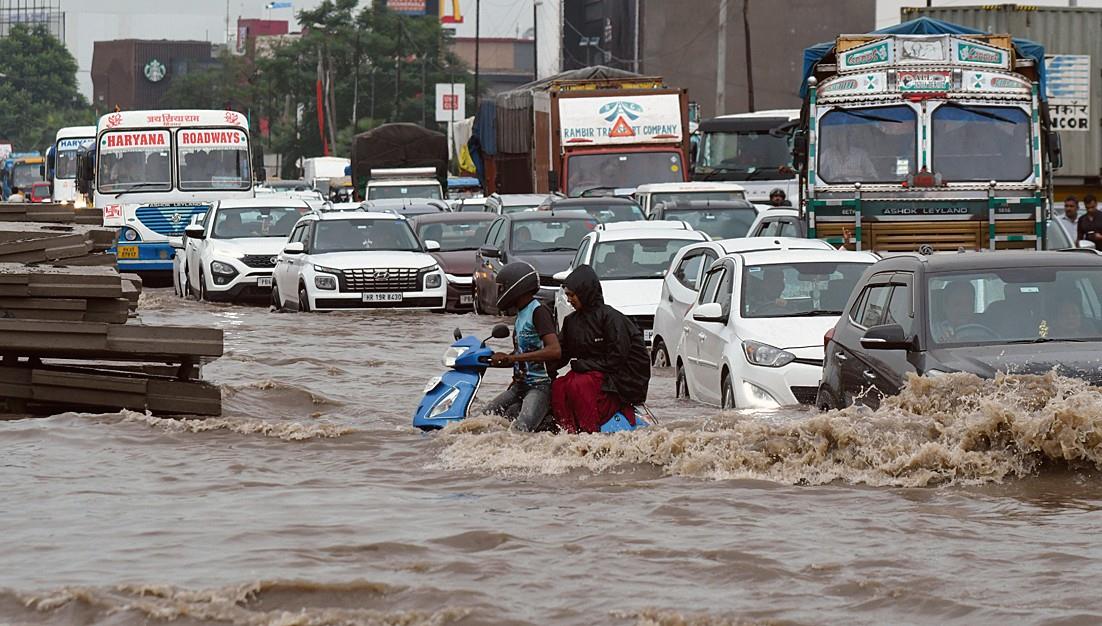 Rain throws life out of gear in Mohali