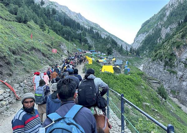 Amarnath Yatra concludes, over 4.4 lakh pilgrims offer prayers at cave shrine