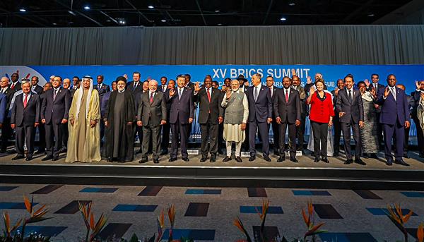BRICS decide aceptar a 6 países como nuevos miembros del grupo;  Se centra en las voces del Sur Global