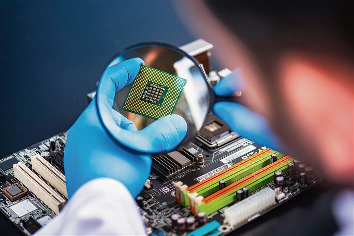 India at doorstep of making hi-tech semiconductor chips
