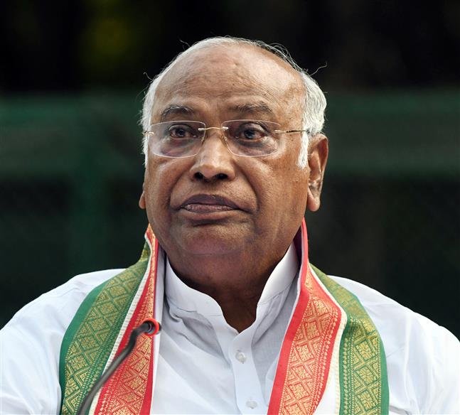 Congress chief Mallikarjun Kharge skips Independence Day function at Red Fort, targets Centre
