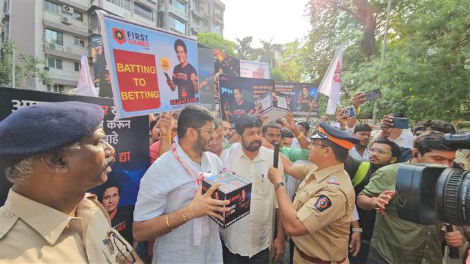 Protests outside Sachin Tendulkar’s home in Mumbai over online gaming advertisement; MLA Bachchu Kadu, supporters booked
