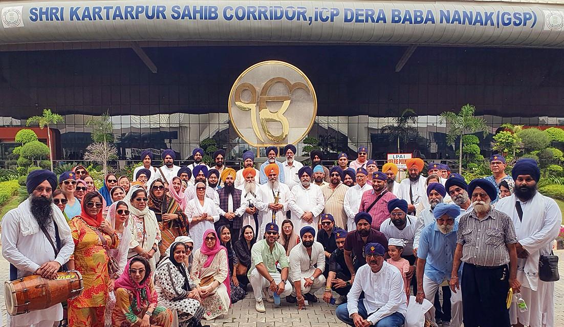 Gurpurb: Sikh jatha leaves for Pakistan