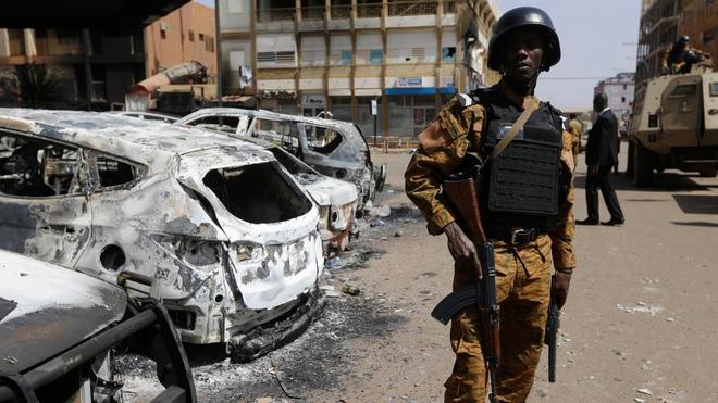 Militants kill more than 60 in Mali on boat and at army camp