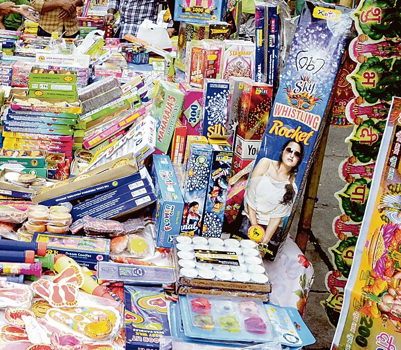 Don’t issue temporary licences for cracker sale: SC to Delhi Police