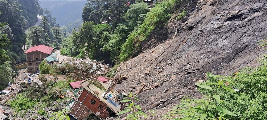 Experts of 7 institutes to study causes of landslides, flashfloods