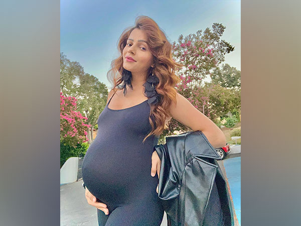 Mom-to-be Rubina Dilaik flaunts her fully grown baby bump in black bodysuit