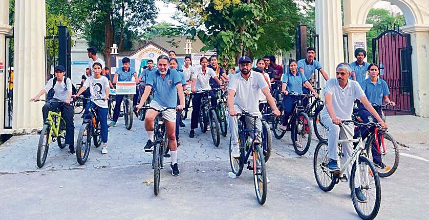 College organises cycle rally