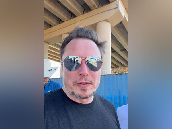 Elon Musk livestreams from Texas 'unflitered' situation of migrants from US-Mexico border