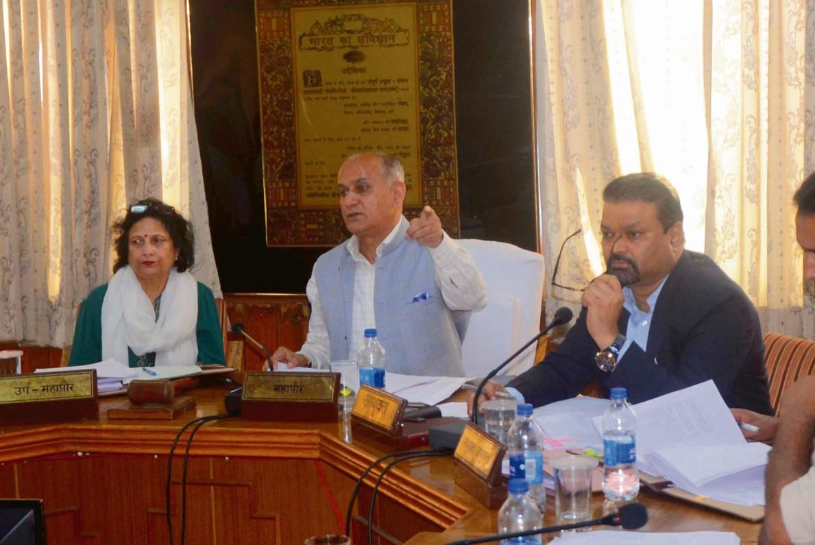 Officials skip Shimla Municipal Corporation meeting, councillors to report matter