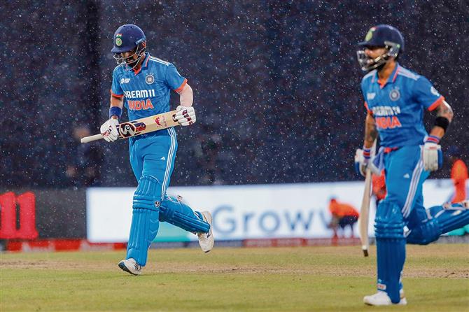 Asia Cup: India-Pakistan tie spills over to reserve day