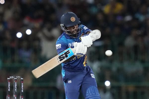Sri Lanka beat Pakistan by 2 wickets and will face India in the Asia Cup final