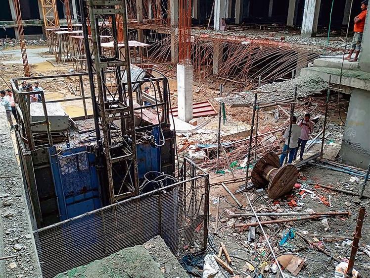 Under-construction society lift collapses in Noida, 4 killed