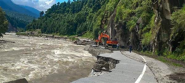 Rain fury: Himachal tourism industry suffers Rs 2,000 crore loss in July-August; hoteliers offer discounts to increase footfall