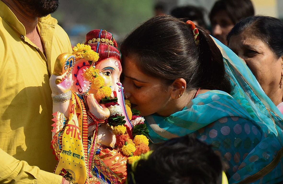 Residents bid farewell to Ganesha