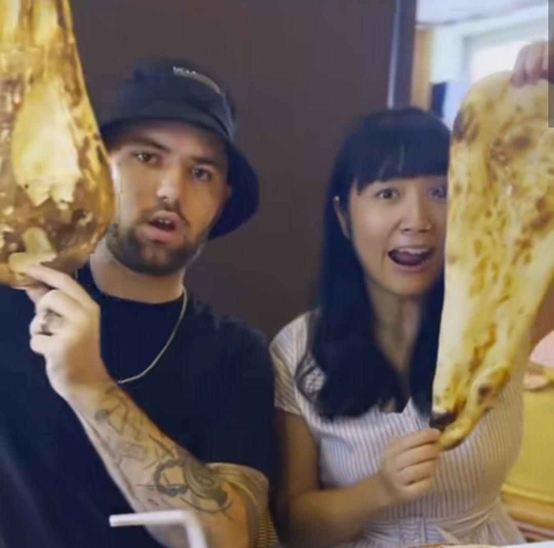 ‘Japan me naan itna bada…’: Watch two foreign bloggers talking about Indian ‘naan’ in Hindi