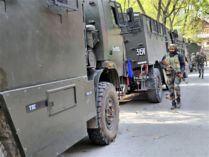 J&K: Forces use drones, fire mortar shells as Anantnag operation enters Day 3