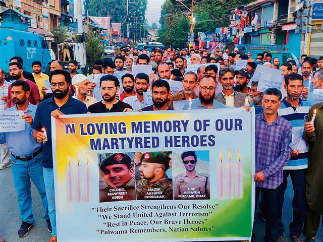 Candlelight marches for soldiers in militancy hub Baramulla district