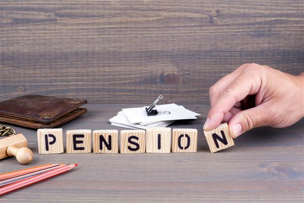 States shifting to old pension scheme major step backwards, fiscally unsustainable: RBI article