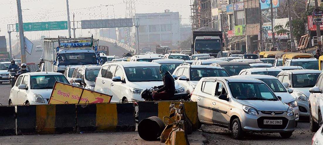 Traffic lights to come up at  five busy spots in Kharar