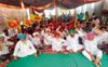Farmers stage dharna in Patti