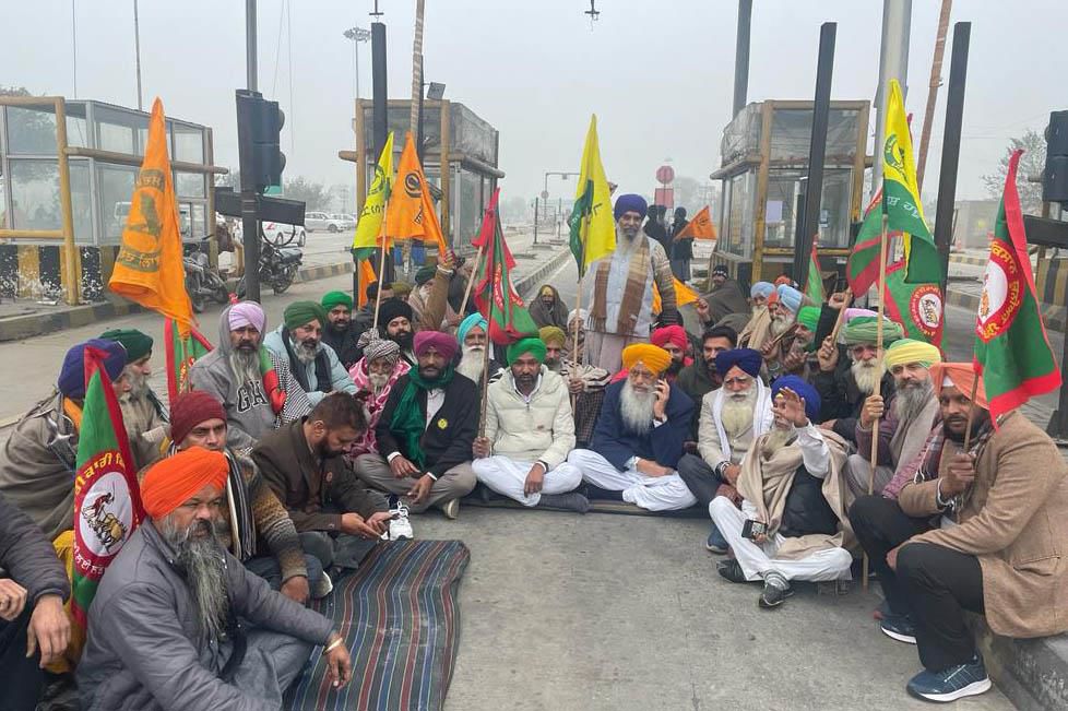 Qaumi Insaaf Morcha holds protests at 13 toll plazas in Punjab, demands Sikh prisoners' release