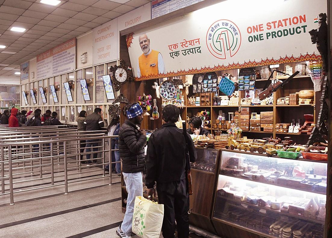 No awareness, outlet promoting artisans at Chandigarh railway station goes ‘unnoticed’