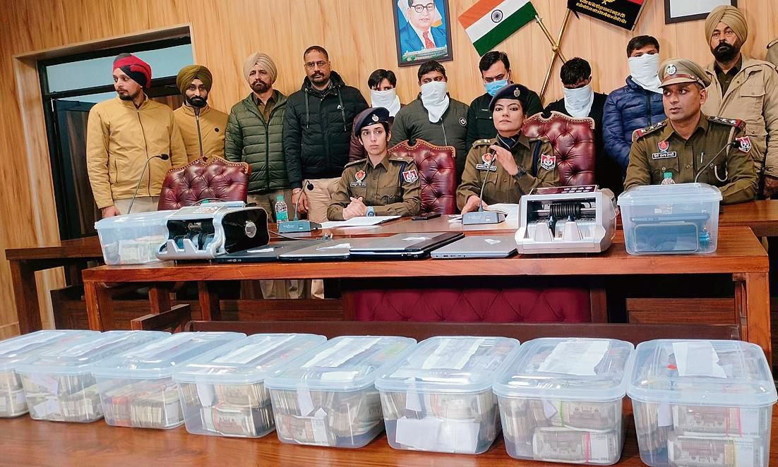 5 online fraudsters held; Rs 1.94 cr, five laptops, 19 mobiles seized