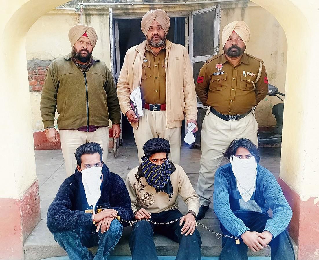 5 drug peddlers held in search operation in Amritsar